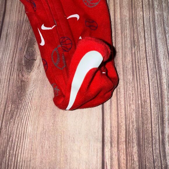 Baby Nike 3 Months Sleeper - Picture 4 of 6